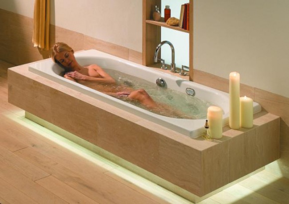 Jak urządzić domowe SPA na Dzień Kobiet– radzi Kaldewei Dom, LIFESTYLE - Dzisiejsze kobiety lubią czuć się wyjątkowe. Choć niejednokrotnie bardzo zabiegane, starają się znaleźć chwilę wolnego czasu dla siebie. Alternatywą dla wyjazdu do prawdziwego SPA może być domowe centrum pielęgnacji i relaksu wyposażone w wanny i akcesoria marki Kaldewei.