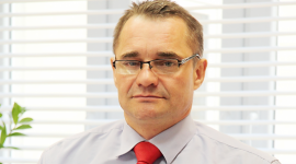 Aktywne działania w obronie środowiska BIZNES, Ochrona środowiska - Zmiany klimatyczne, które w szybkim tempie zachodzą na naszym globie, czynią coraz większe spustoszenie środowiska. Cierpią na tym ludzie, flora i fauna. Aby zapobiec trudno odwracalnym zmianom, potrzebne jest współdziałanie wielu instytucji.