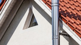 Stalowe kominy zewnętrze praktyczne i estetyczne rozwiązania Dom, LIFESTYLE - Gdy projektujemy dom lub myślimy o zmianie kotła z węglowego na gazowy czy budowie kominka, nie możemy zapominać o kominie. Zewnętrzne kominy stalowe są alternatywą do systemów wewnętrznych.