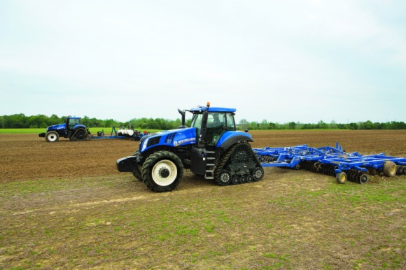 PREMIERY NEW HOLLAND NA WYSTAWIE W BEDNARACH Zapraszamy na Agro Show 2015