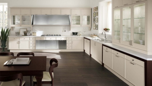 Kuchnie szyte na miarę Dom, LIFESTYLE - Kuchnia jest jednym z pomieszczeń, które urządzamy kompleksowo i raz na długi czas. O ile bez większych problemów możemy wymienić meble w salonie, jadalni czy sypialni, to już zmiana zabudowy kuchennej nie jest prosta.