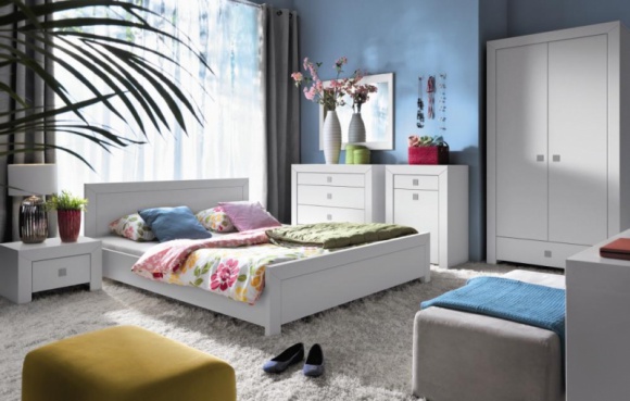 Kolekcja Mezo od Black Red White w nowej odsłonie bieli Dom, LIFESTYLE - Meble Mezo od Black Red White to ukłon w stronę miłośników minimalistycznych wnętrz utrzymanych w modnej bieli. Kolekcja nawiązuje do najnowszych trendów, łącząc prostotę form i uniwersalność z nietuzinkowym designem. Jest dowodem na to, że mniej znaczy więcej.