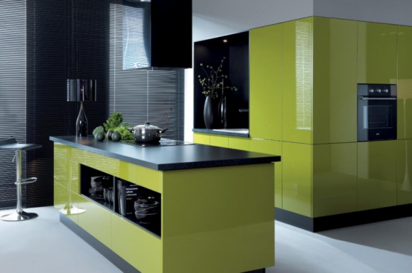 Dlaczego warto wybrać lakierowaną kuchnię Dom, LIFESTYLE - Bez lakierowanych frontów trudno sobie wyobrazić wystrój nowoczesnej kuchni. Mogą być w połysku lub matowe. Te pierwsze optycznie powiększają przestrzeń, zaś te drugie aktualnie goszczą wśród najnowszych trendów wnętrzarskich.