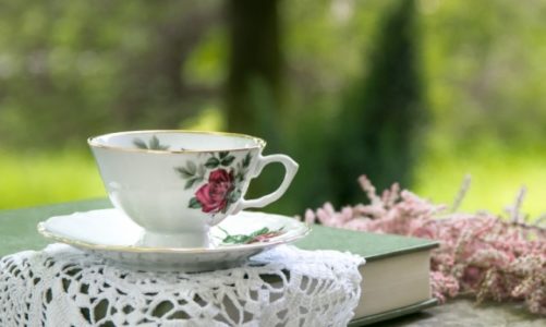 Porcelanowa filiżanka – idealny prezent na Dzień Matki