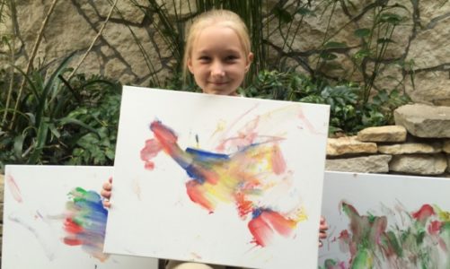 Nela wspiera akcję „Walczymy o goryle”