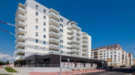 Pierwszy budynek na osiedlu Alpha Park oddany do użytku Dom, LIFESTYLE - Deweloper RED Real Estate Development otrzymał zgodę na użytkowanie pierwszego budynku osiedla Alpha Park w warszawskim Ursusie. Nowy obiekt ma 90 mieszkań. Kolejny etap już w budowie.