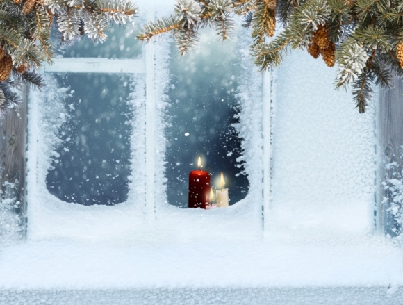 Okna w świątecznej odsłonie Dom, LIFESTYLE - Grudzień to jeden z niewielu miesięcy w roku, w którym przykładamy tak duże znaczenie do wystroju w naszych domach.