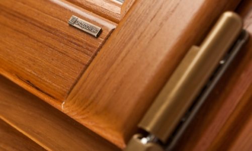 Jak dbać o drewniane okna?