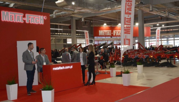 Europejskie wojaże Metal - Fach Rolnictwo, BIZNES - ​Podlaska firma produkująca maszyny rolnicze – Metal – Fach aktywnie rozpoczyna nowy rok.