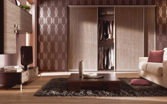 10 sposobów na przechowywanie w małym mieszkaniu Dom, LIFESTYLE - Na małym metrażu liczy się każdy centymetr powierzchni, a przedmiotów do przechowywania wciąż przybywa. Poznaj 10 zasad, które pomogą wygospodarować dodatkowe miejsce i zapobiec zagraceniu niewielkiego mieszkania.