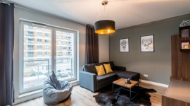 Design i funkcjonalność – aranżacja dla młodej pary Dom, LIFESTYLE - Przytulne, designerskie, a jednocześnie bardzo funkcjonalne – to dwupokojowe mieszkanie pokazowe na osiedlu Red Park w Poznaniu. Z pewnością może stać się doskonałą inspiracją dla wielbicieli wygody i prostoty, którzy nie dysponują dużym budżetem.