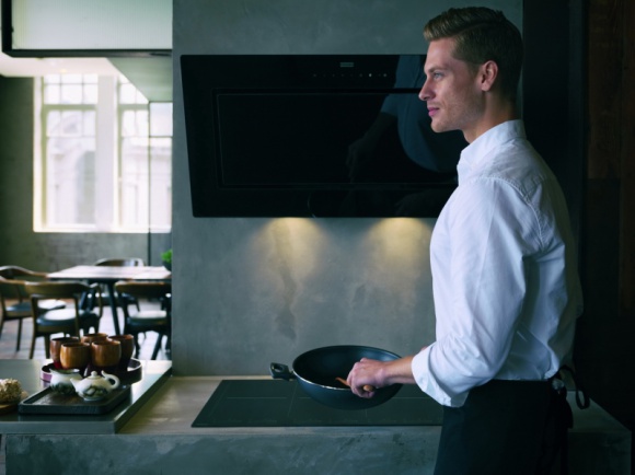 Płyta indukcyjna Franke Mythos laureatem w TOP DESIGN AWARD 2017 Dom, LIFESTYLE - Flagowy produkt firmy Franke - nowoczesna płyta indukcyjna z kolekcji Mythos FHMT 806 3 FLEXI INT – został nominowany w prestiżowym konkursie TOP DESIGN AWARD 2017, wydarzeniu towarzyszącym arena DESIGN 2017.