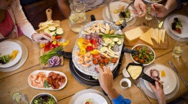 Fiesta – niezawodni pomocnicy letnich przysmaków Dom, LIFESTYLE - Z pomocą kulinarnym przysmakom nadchodzą niezawodni pomocnicy marki Russell Hobbs, dzięki którym w mgnieniu oka można przygotować naleśniki, tosty