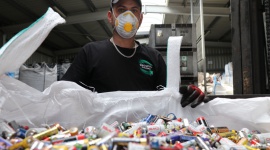 Grupa ENERIS z recyklingiem baterii i akumulatorów BIZNES, Ochrona środowiska - Grupa ENERIS objęła większościowy pakiet udziałów francuskiej spółki Recupyl i dzięki temu rozpocznie odzysk i recykling baterii oraz akumulatorów. Grupa obejmie kontrolę nad działem R&D oraz zakładami Recupyl we Francji i w Polsce.