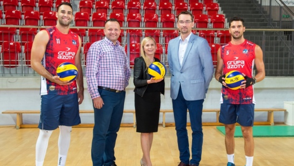 Mistrzowie grają razem! Dom, LIFESTYLE - Połączyły ich wspólny region, miłość do sportu i inspirująca przyjaźń. W jednej drużynie z ZAKSA Kędzierzyn-Koźle gra marka oświetleniowa BRITOP Lighitng. Mija właśnie pierwsza rocznica współpracy z siatkarskimi mistrzami.