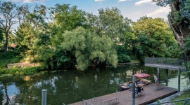 Dzień Trójkąta – poznaj Przedmieście Oławskie z przewodnikiem Dom, LIFESTYLE - Opowieści znanego przewodnika Michała Karczmarka o dzielnicy i rzece Oławie, quiz z nagrodami, strefa relaksu na leżakach. To tylko część atrakcji przygotowanych na pierwszą edycję Dnia Trójkąta – kulturalnego święta Przedmieścia Oławskiego.