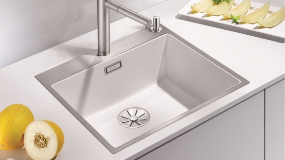 Odpływ idealny – ważny drobiazg w zlewozmywaku Dom, LIFESTYLE - Perfekcja centrum kuchennego zaczyna się od szczegółów. Zwracamy uwagę na rozwiązania, które mają być nie tylko estetyczne, ale także praktyczne. Wszystko po to, aby gotowanie było prawdziwą przyjemnością. Wpływają na to detale, a jednym z nich jest odpływ w zlewie.