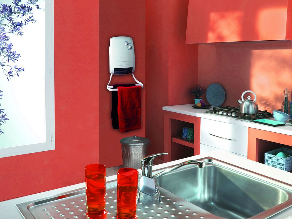 Grzejnik z dmuchawą do łazienki lub kuchni