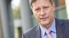 NO SMOG z ciepłem systemowym BIZNES, Ochrona środowiska - W Polsce co roku z powodu zanieczyszczonego powietrza umiera 44 tys. osób. Według ekspertów budynek ogrzewany ciepłem systemowym jest nieszkodliwym dla środowiska miejscem do mieszkania.