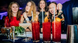 Grupa Pernod Ricard z biodegradowalnymi rurkami