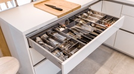 Funkcjonalne i perfekcyjnie zorganizowane szuflady