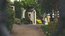 Małe społeczności czyli miasta w miastach Dom, LIFESTYLE - Nowoczesne osiedle nie spełnia - jak niegdyś - tylko funkcji sypialni. Oczekiwania mieszkańców rosną i coraz częściej osiedla stają się mini miastami w miastach.