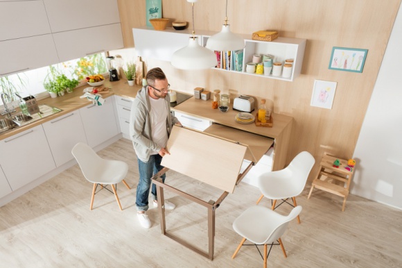 Systemy meblowe dla singla i studenta. Oto kilka propozycji Dom, LIFESTYLE - Mieszkanie singla lub studenta powinno być funkcjonalne i ergonomiczne, urządzone według indywidualnych preferencji właściciela. Doskonale sprawdzą się tu meble dwa w jednym czy wysuwane blaty.