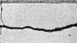 Zabezpiecz pęknięcia przed zimą z farbą hybrydową Dekoral Professional Dom, LIFESTYLE - Rysy, pęknięcia i odspojenia tynku to najczęstsze defekty pojawiające się na elewacjach zewnętrznych.