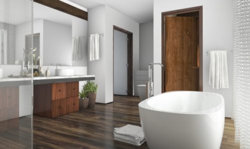 Jak zaaranżować łazienkę w drewnie?