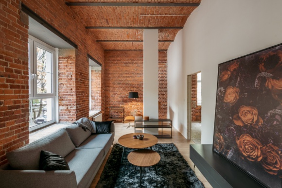 Jak rozpoznać prawdziwy loft? Oto 5 cech, na które warto zwrócić uwagę Dom, LIFESTYLE - Wysokie, przestrzenne mieszkania w historycznym budynku już nie kojarzą się tylko i wyłącznie ze starą kamienicą. Dziś cegła i surowy wystrój utożsamiane są z loftami, które zdobywają coraz większą popularność.