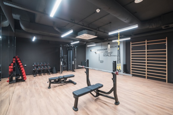 Strefa fitness i spa już działa w Angel River [ZDJĘCIA] Dom, LIFESTYLE - Bieżnie, rowery i orbitreki w strefie cardio. Ławki, hantle i maszyny w strefie ciężarów. Dwie sauny i jacuzzi w strefie spa. W Angel River można ćwiczyć i relaksować się bez wychodzenia z domu. – Fantastyczne i profesjonalne miejsce - ocenia jeden z mieszkańców.