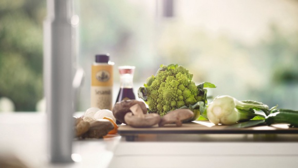 Karnawał na talerzu Dom, LIFESTYLE - Z początkiem roku rozpoczyna się karnawał. Czas celebracji, zabawy i świętowania. W wielu krajach odbywają się specjalne pochody i pokazy, a przyjęciom nie ma końca. Na scenę wkraczają brokat, cekiny, pióropusze.