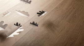 Stabilny i niezniszczalny parkiet. Wynalazek profesora Giordano Dom, LIFESTYLE - Prawdziwie wartościowe jest to, co służy przez lata. Doskonały parkiet cieszy oczy nie tylko ze względów estetycznych. Istotne są także niuanse, takie jak metoda łączenia desek.