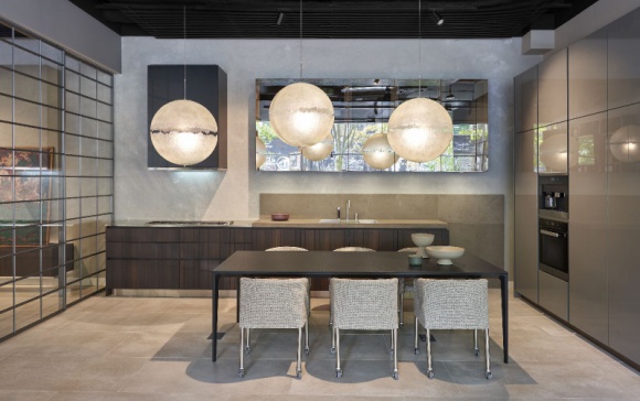 Luksus oczami właścicieli Studio Forma 96 Dom, LIFESTYLE - Jak tworzy się luksusowe salony meblowe, inspirujące inwestorów i wspierające architektów w ich realizacjach?