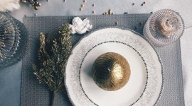 TAK UDEKORUJESZ WIGILIJNY STÓŁ Dom, LIFESTYLE - Choinka i wigilijny stół – bez nich nie sposób wyobrazić sobie Bożego Narodzenia. Choć do Świąt pozostało jeszcze trochę czasu, warto już dziś zadbać o dekoracje, które sprawią, że poczujemy w pełni magię Świąt!