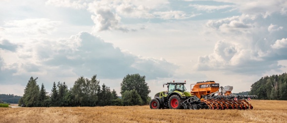 JAK ZREDUKOWAĆ KOSZTY I CZAS PRACY, BY MIEĆ LEPSZE PLONY? Rolnictwo, BIZNES - Uprawa roślin jest bardzo czasochłonna. Chcąc uzyskać wysokie plony o dobrej jakości, wielu rolników poświęca każdą chwilę swoim uprawom. Zapominają o odpoczynku oraz o tym, by spędzić choć trochę czasu z rodziną czy przyjaciółmi.