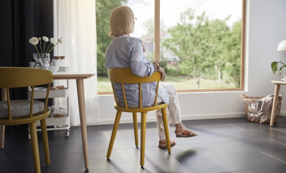 Seria OMTÄNKSAM od IKEA – na każdą miarę i dla każdego Dom, LIFESTYLE - Wszyscy czasem potrzebujemy pomocnej dłoni, komfortu i dopasowanego do nas wsparcia.