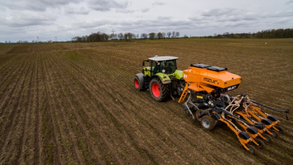 CZYM KIEROWAĆ SIĘ PRZY WYBORZE MASZYN UPRAWNYCH?