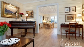 Podłoga, która tworzy atmosferę Dom, LIFESTYLE - Podłogi z naturalnego surowca budują atmosferę we wnętrzu - dosłownie i w przenośni. Drewniane elementy zabezpieczone olejem regulują wilgotność powietrza dzięki swoim właściwościom higroskopijnym. Tworzy się mikroklimat, który pozytywnie wpływa na zdrowie i samopoczucie.