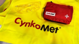 Cynkomet promuje bezpieczeństwo w rolnictwie Rolnictwo, BIZNES - „Pracuj bezpiecznie z Cynkometem. Bezpieczne wakacje 2020” – takie jest hasło i cel internetowej promocji „Rozdanie”, zorganizowanej przez producenta maszyn rolniczych z Czarnej Białostockiej.