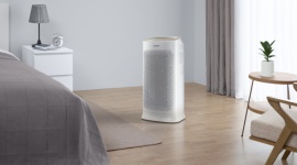 Oddychaj zdrowym powietrzem: nowy oczyszczacz Samsung ze złotym panelem Dom, LIFESTYLE - Wszyscy wiemy, że wraz z nastaniem jesieni, obniża się jakość powietrza na zewnątrz. Powinniśmy jednak pamiętać też o powietrzu w naszych domach, które często jest jeszcze bardziej zanieczyszczone niż to na ulicach.