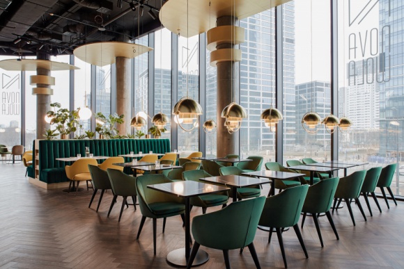 Hotel Crowne Plaza w Warszawie już otwarty! Dom, LIFESTYLE - Na warszawskiej Woli, nieopodal Ronda Daszyńskiego, otwarto niedawno pierwszy w Polsce hotel Crowne Plaza - The Warsaw HUB. To nowoczesny obiekt, położony w sercu stolicy. Jego wnętrza są równie spektakularne, co bryła.